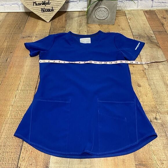 Skechers by Barco Breeze Women's 3-Pocket STRETCH V-Neck Scrub Top - Picture 6 of 11